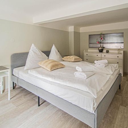 Sightseeing Apartment By Ruterra Прага Экстерьер фото